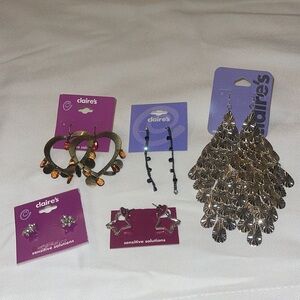 Claire’s NWT Carded‎ dead stock earrings